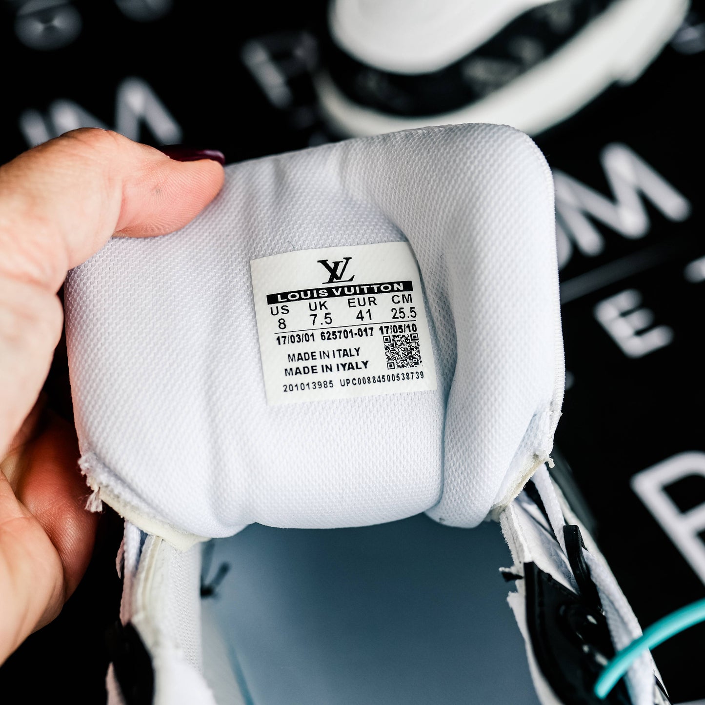 Louis Vuitton Trainer Sneaker Black