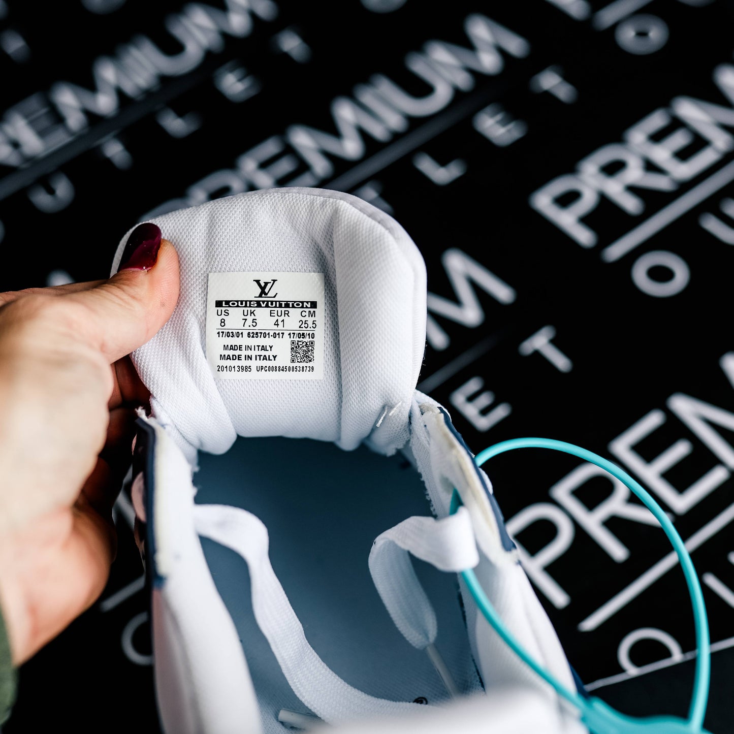 Louis Vuitton Trainer Sneaker Blue