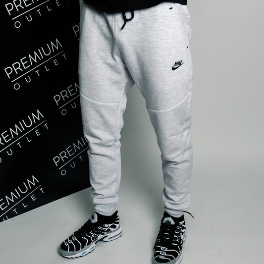 Nike Tech Fleece Gray