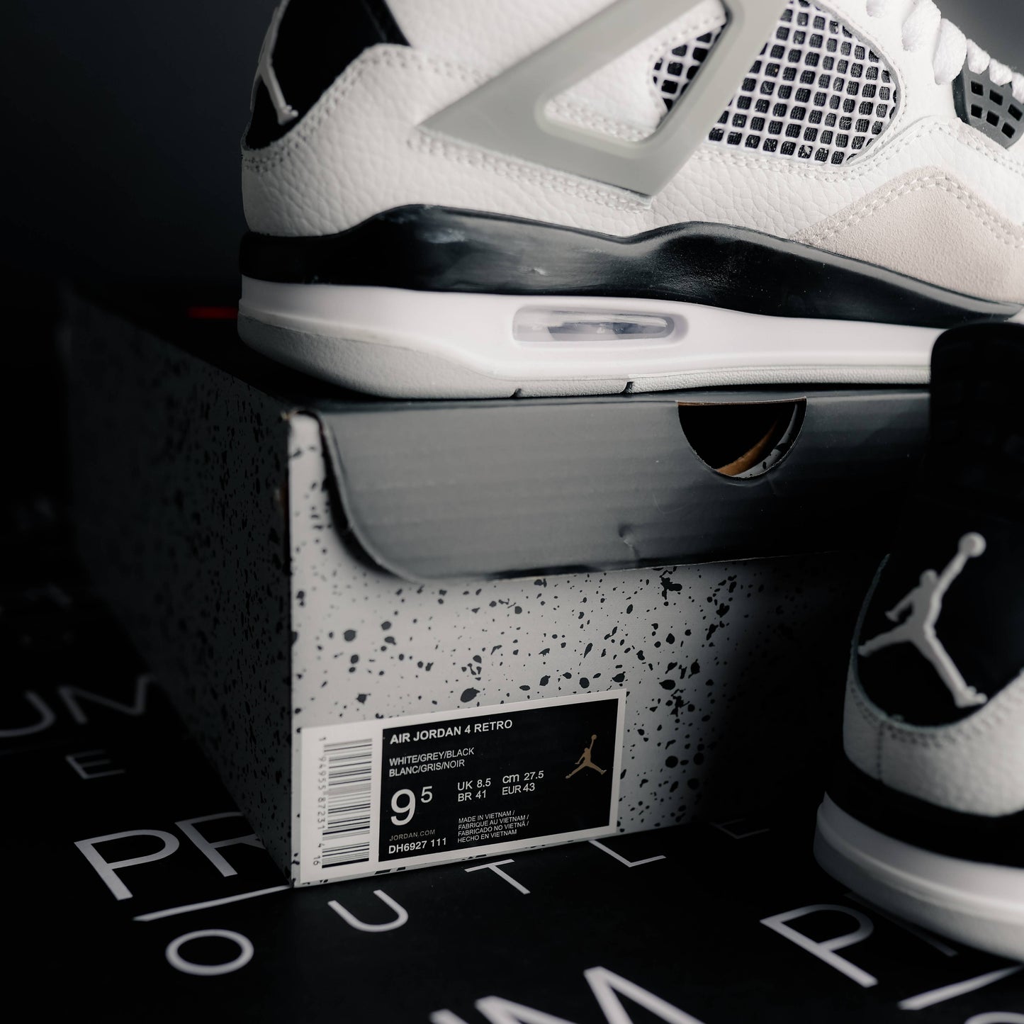 Nike Air Jordan 4 Retro Military Black