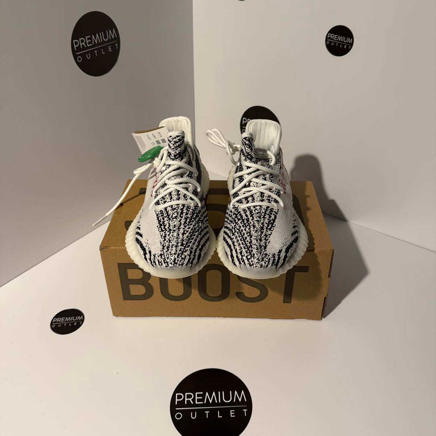 Yeezy Boost 350 V2 Zebra
