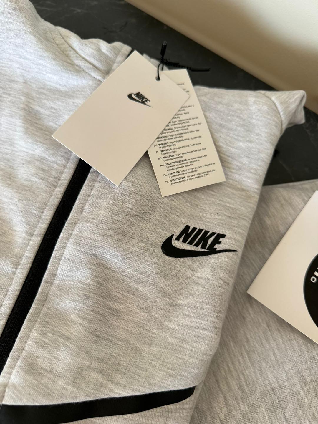 Nike Tech Fleece Gray