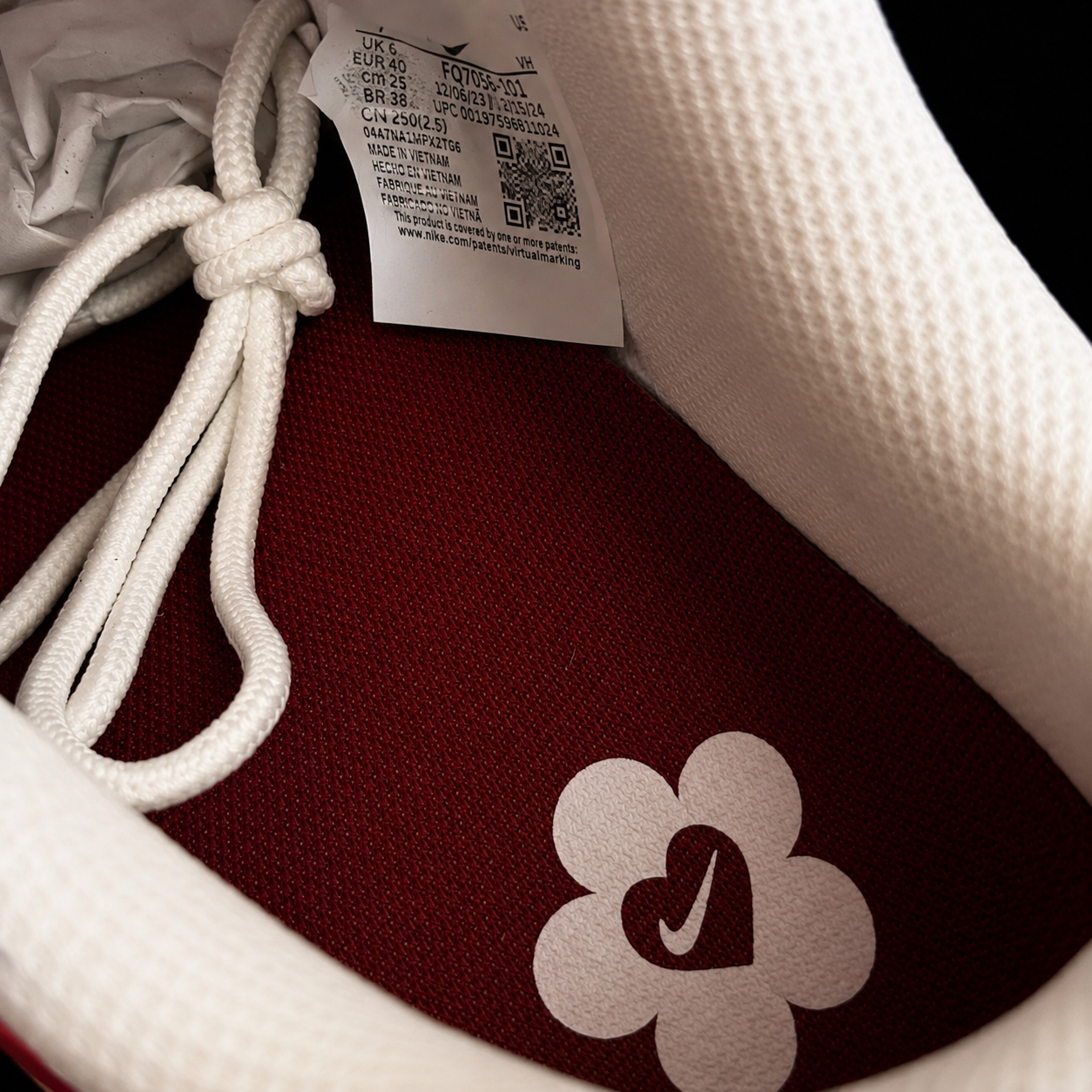 Nike Dunk Low “Valentine's Day”