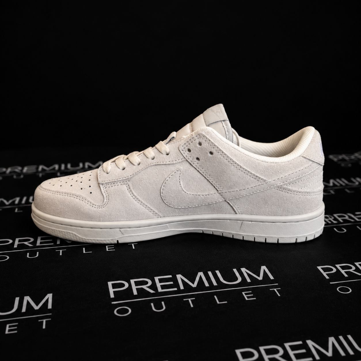 Nike Dunk Low Retro SE Phantom