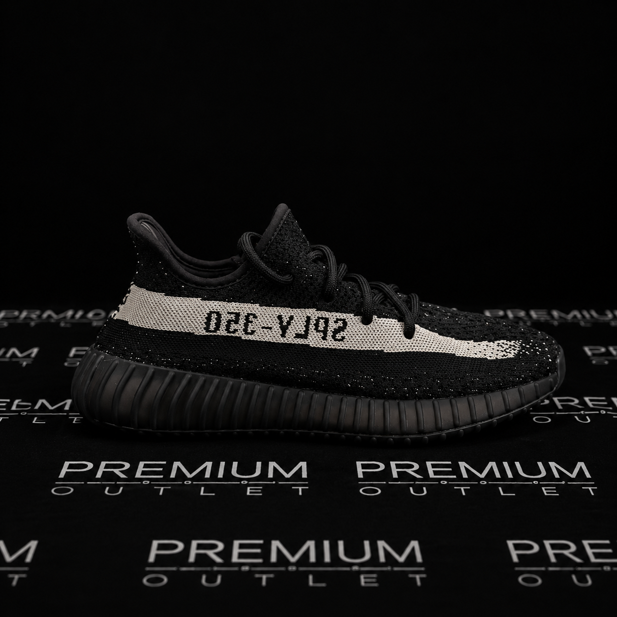 Yeezy Boost 350 V2 Oreo
