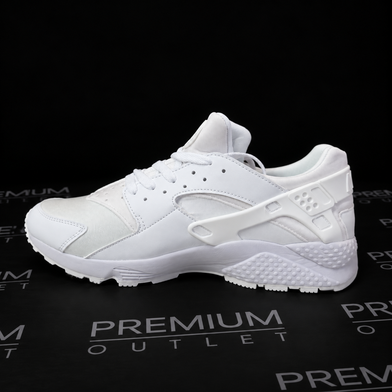 Nike Air Huarache Triple White