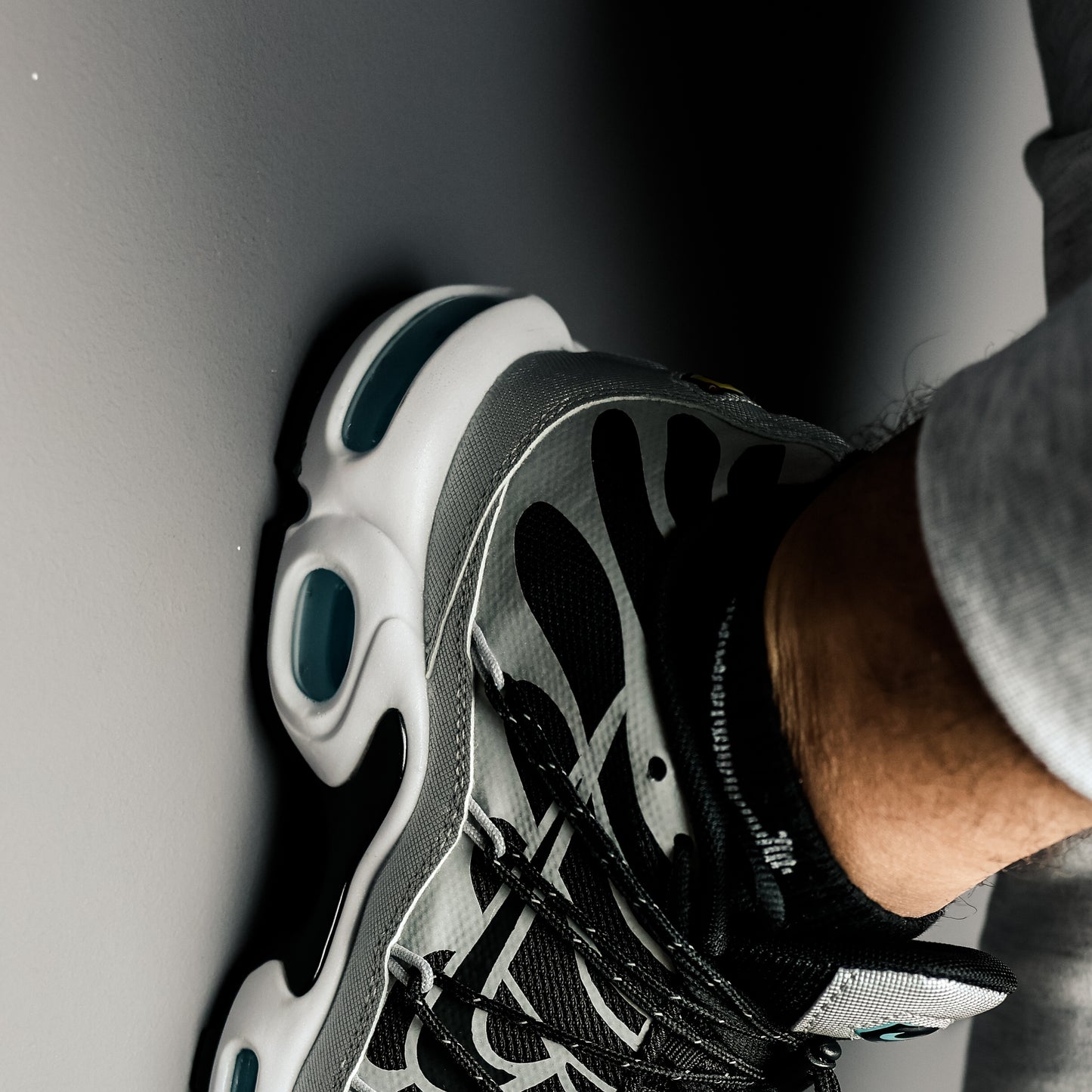 Nike Air Max Plus Utility Black White