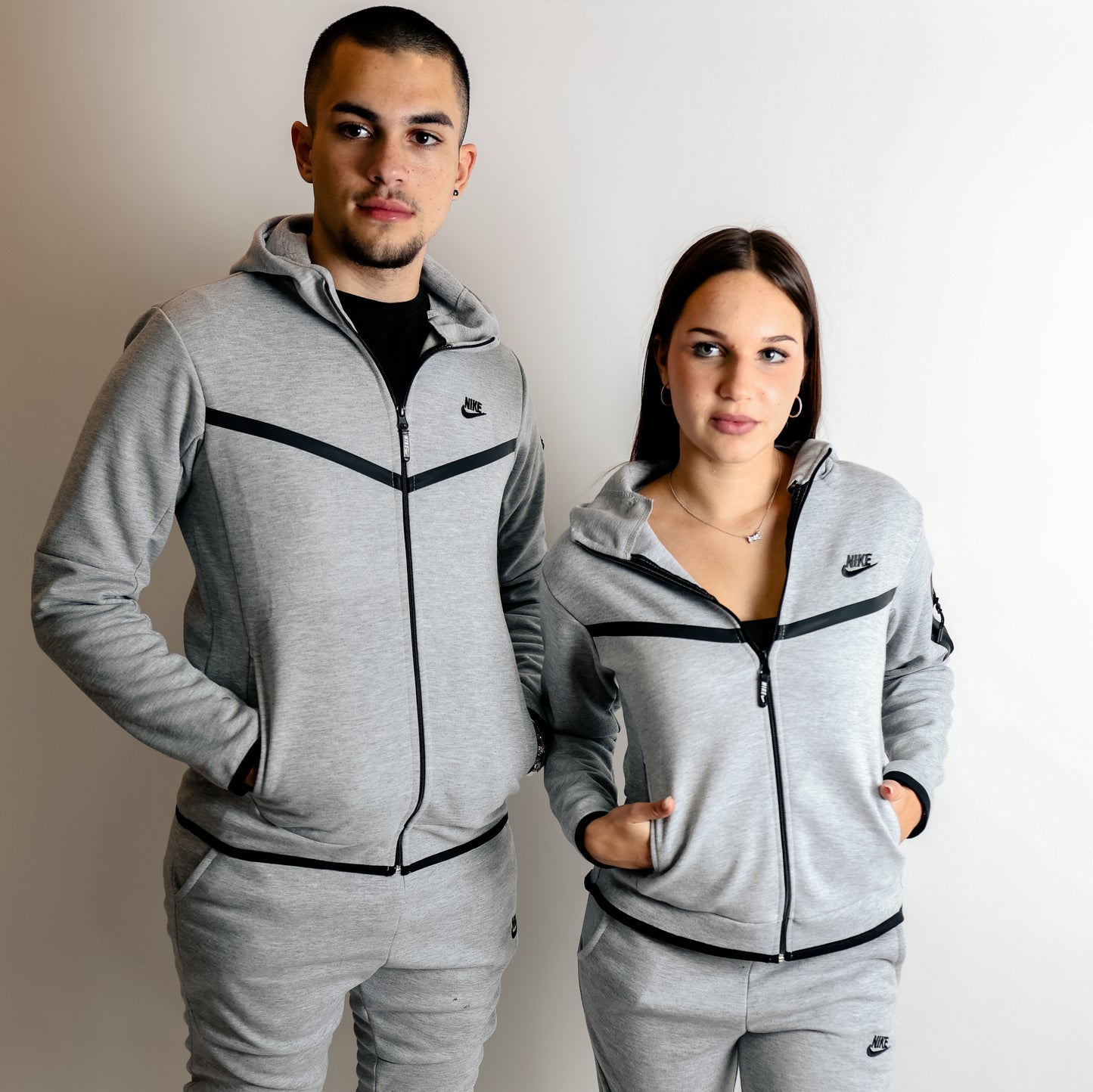 Nike Tech Fleece Gray