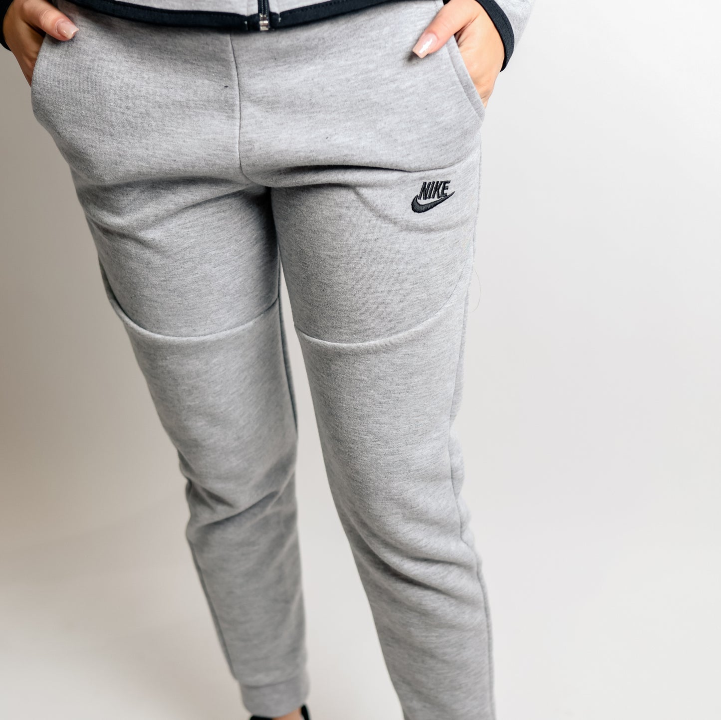 Nike Tech Fleece Gray