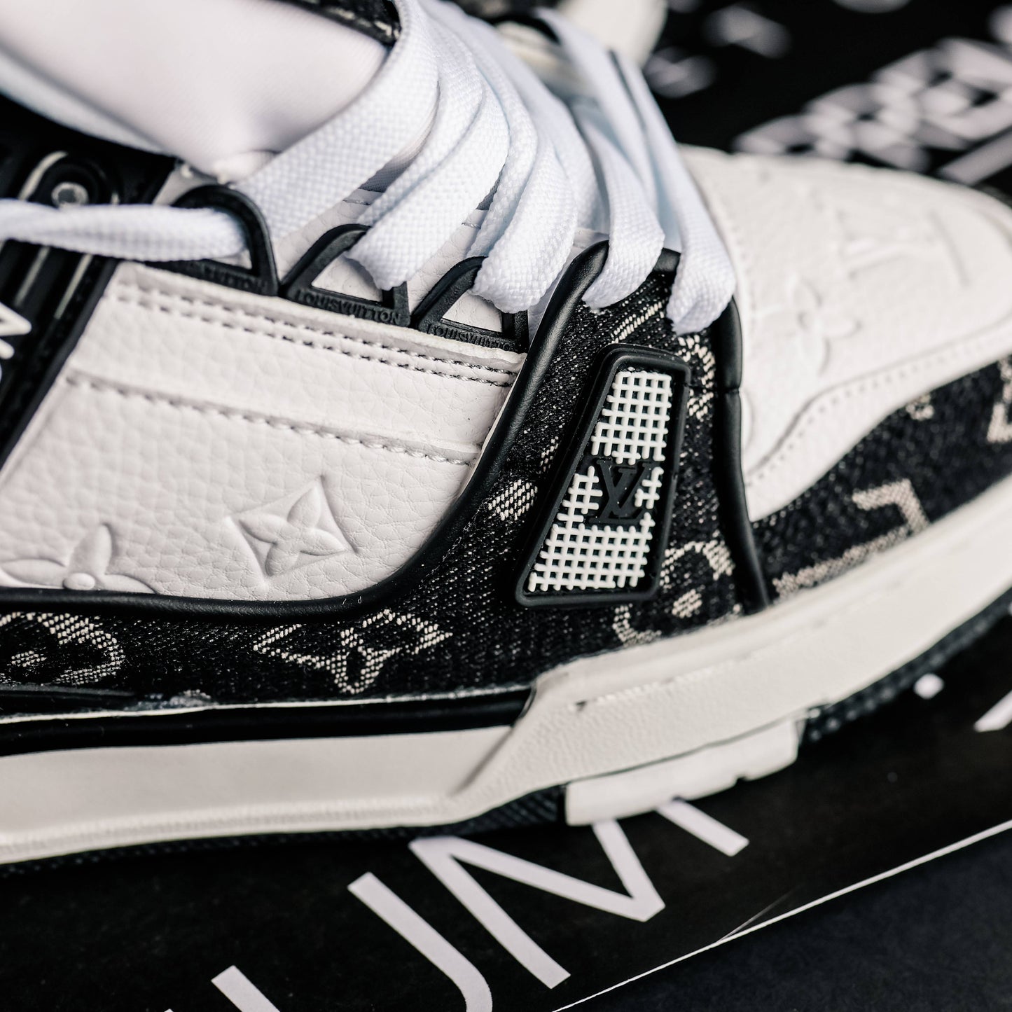 Louis Vuitton Trainer Sneaker Black