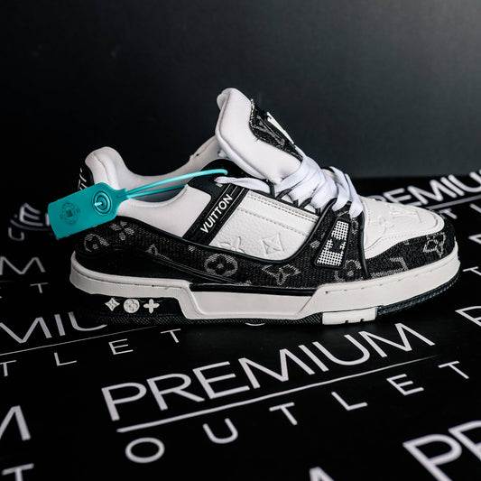 Louis Vuitton Trainer Sneaker Black