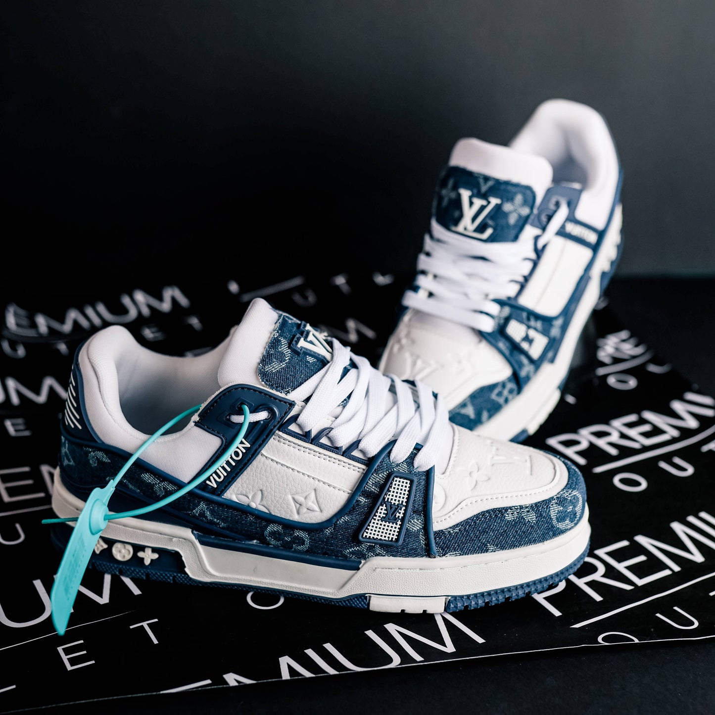 Louis Vuitton Trainer Sneaker Blue