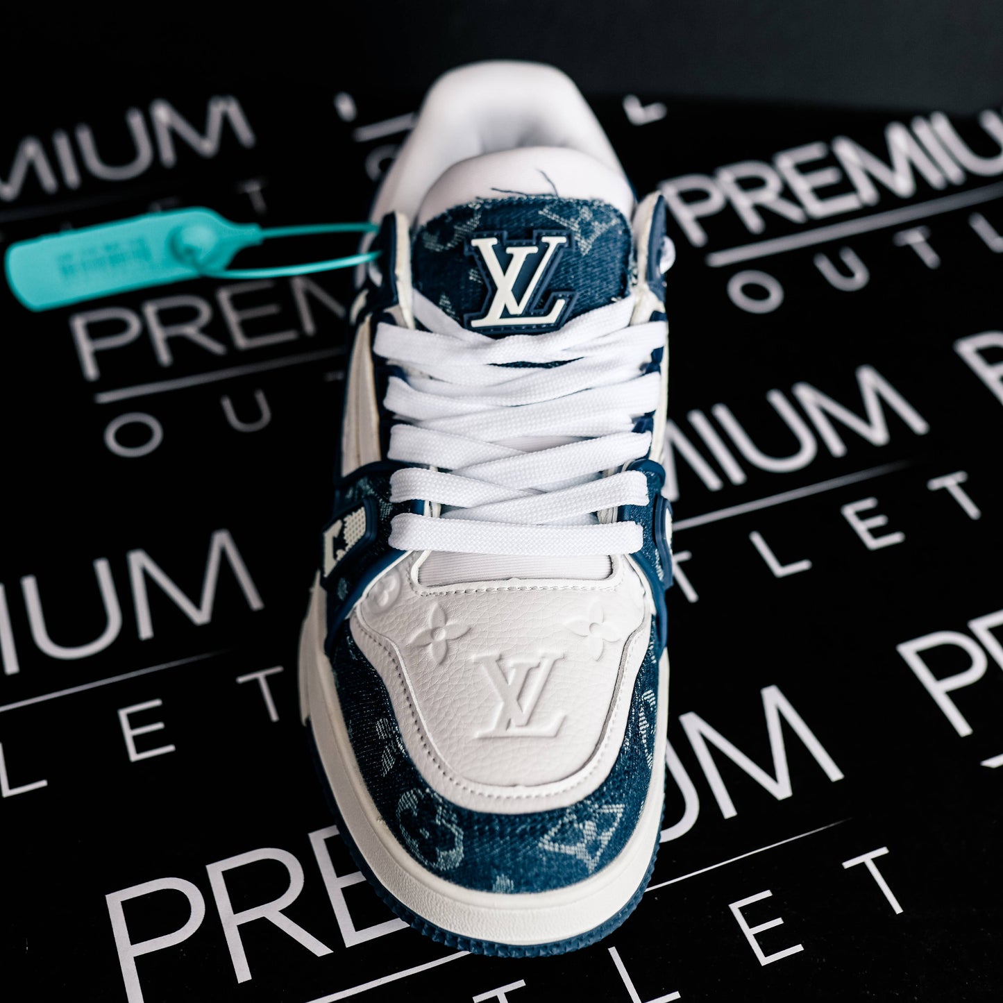 Louis Vuitton Trainer Sneaker Blue
