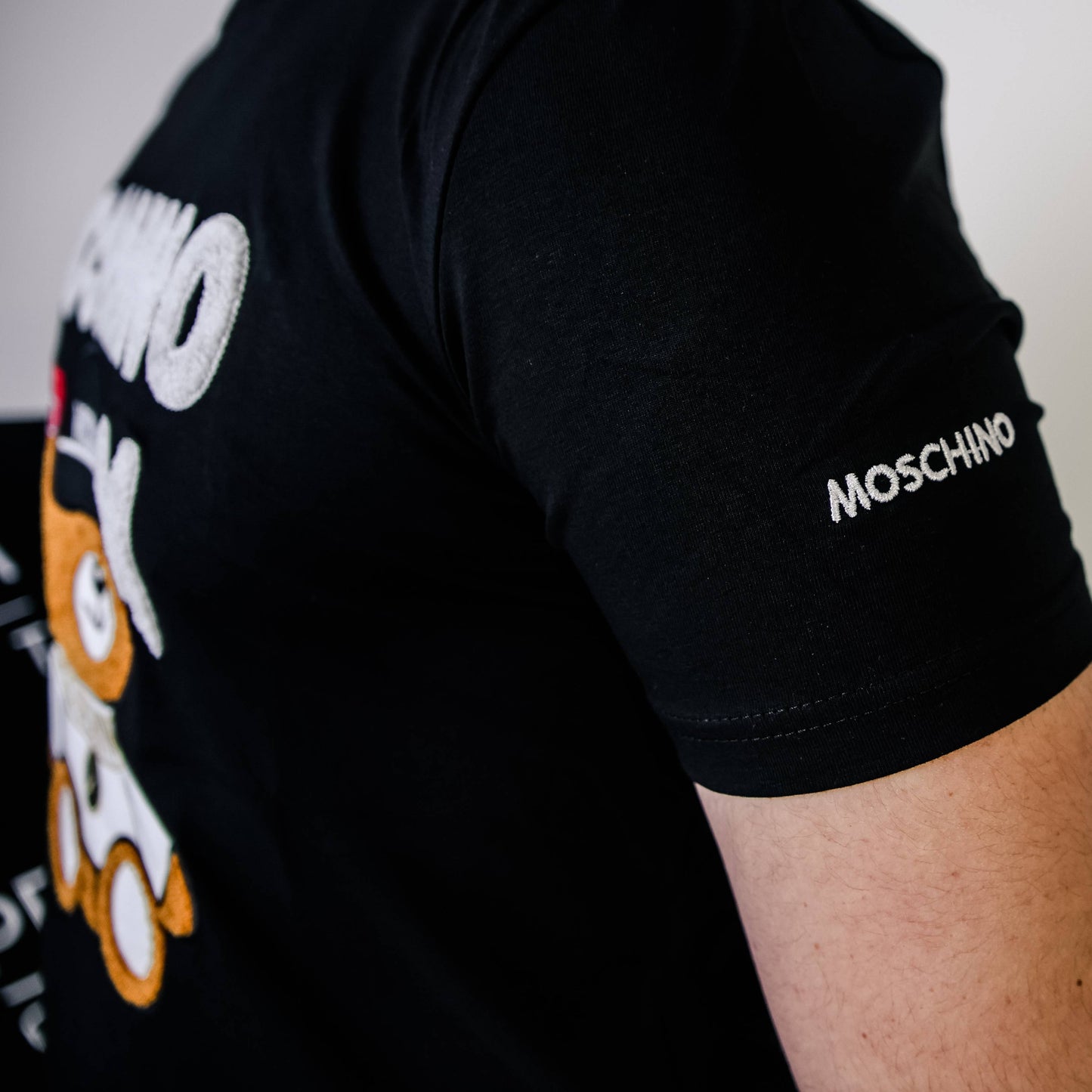 Moschino crna muška kratka majica