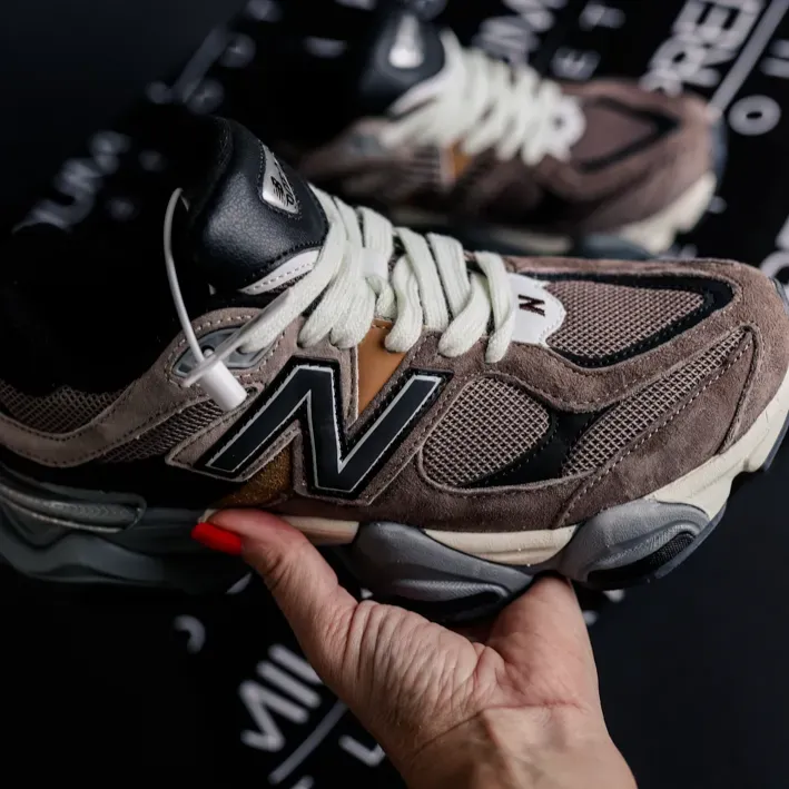 New Balance 9060 Brown