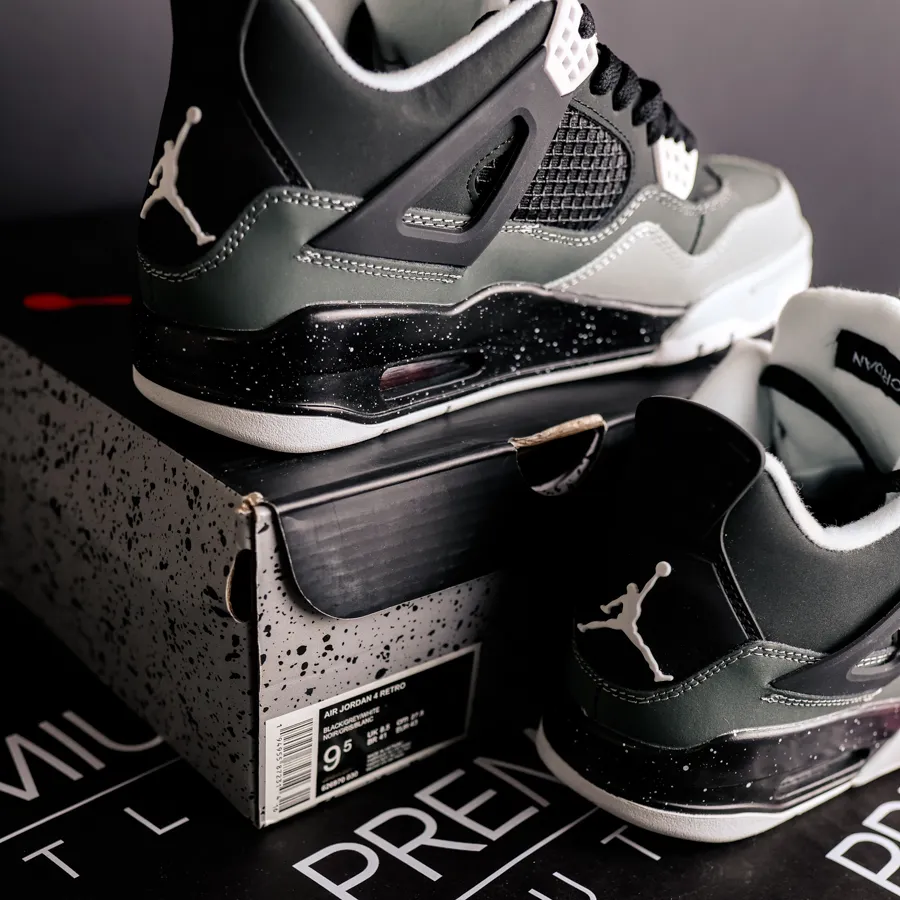 Nike Air Jordan IV Retro "Fear"