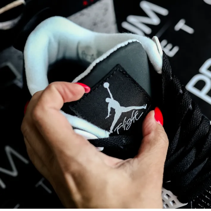 Nike Air Jordan IV Retro "Fear"