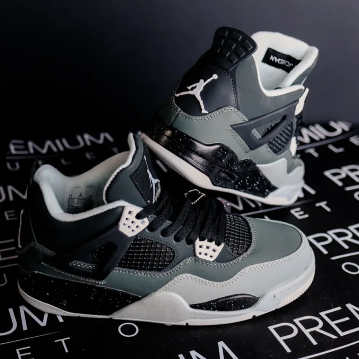 Nike Air Jordan IV Retro "Fear"