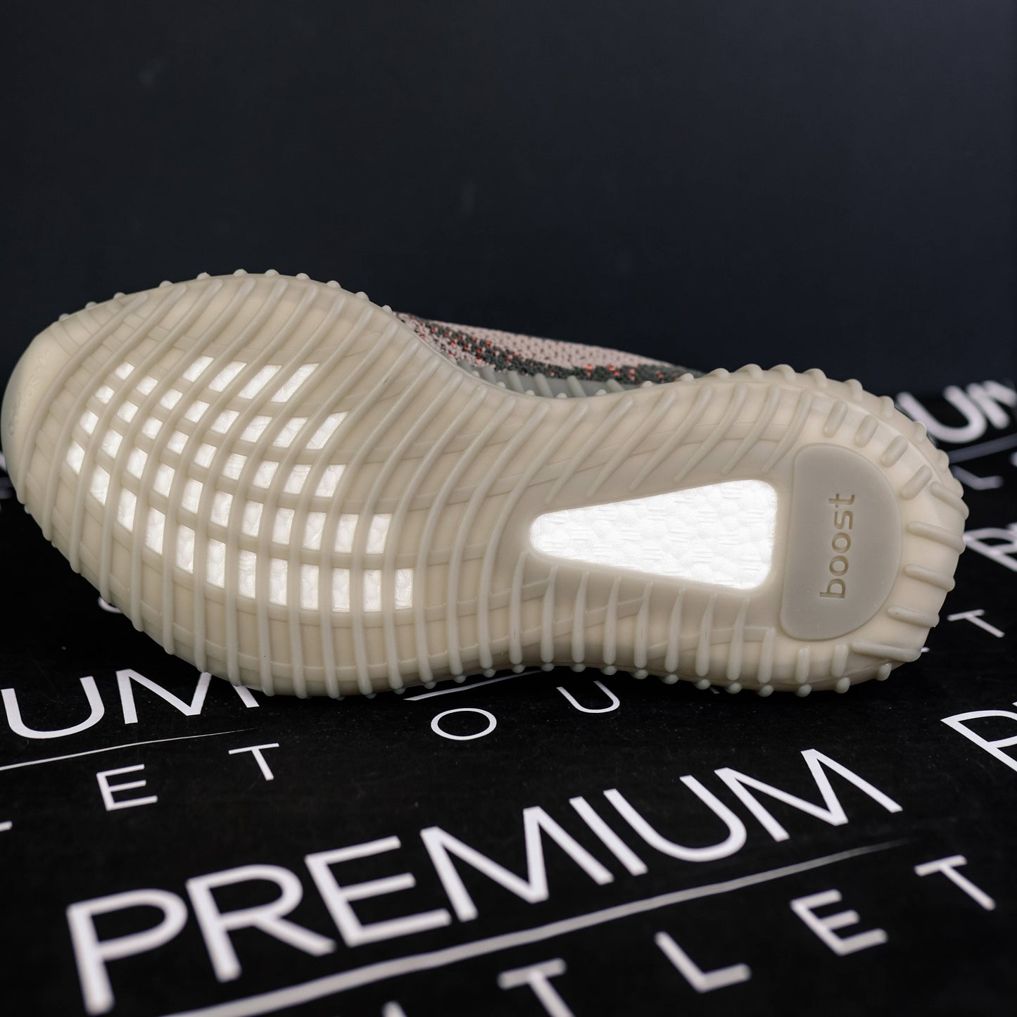 Yeezy Boost 350 V2 Beluga