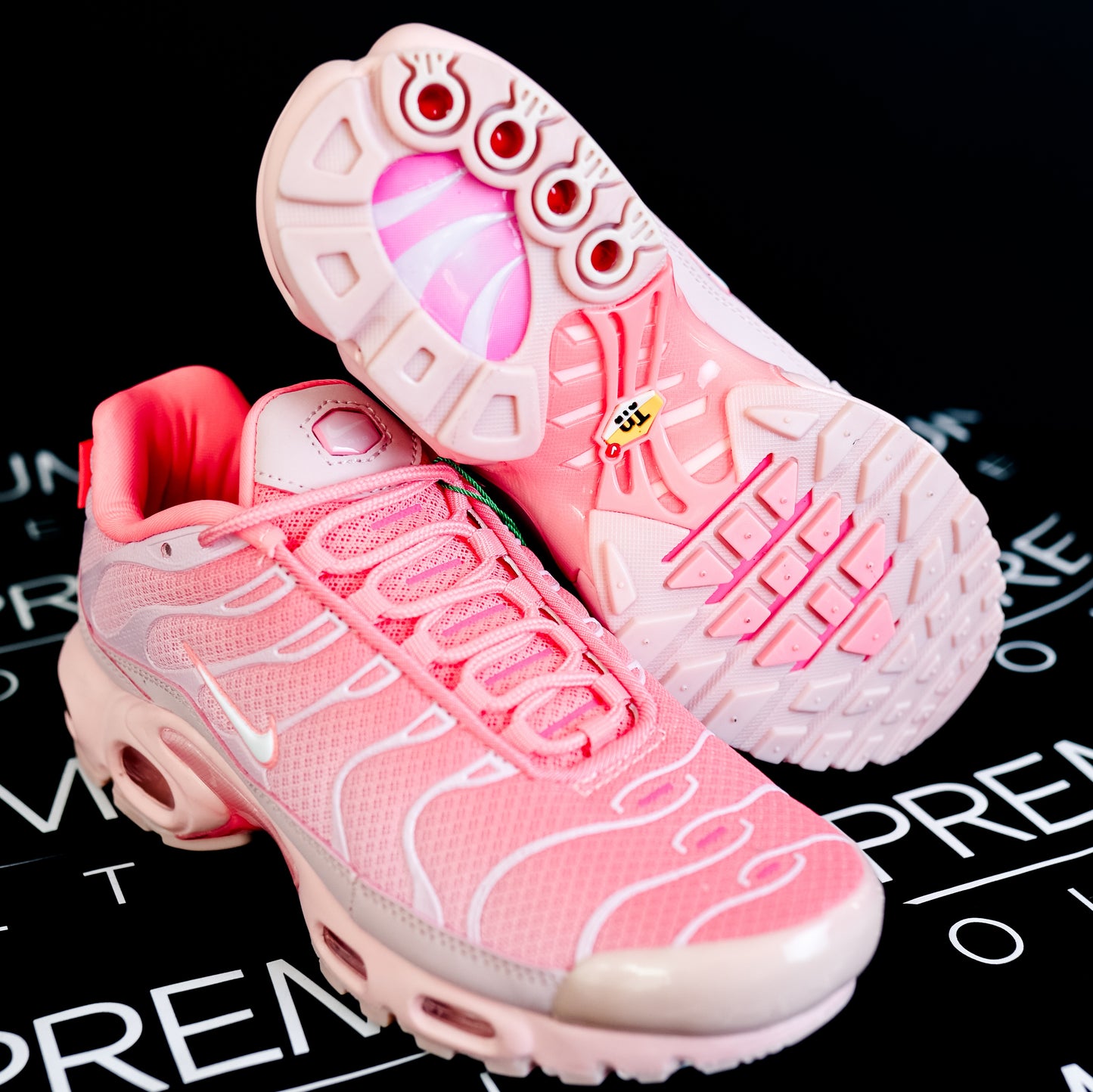 Nike Air Max Plus TN Pink