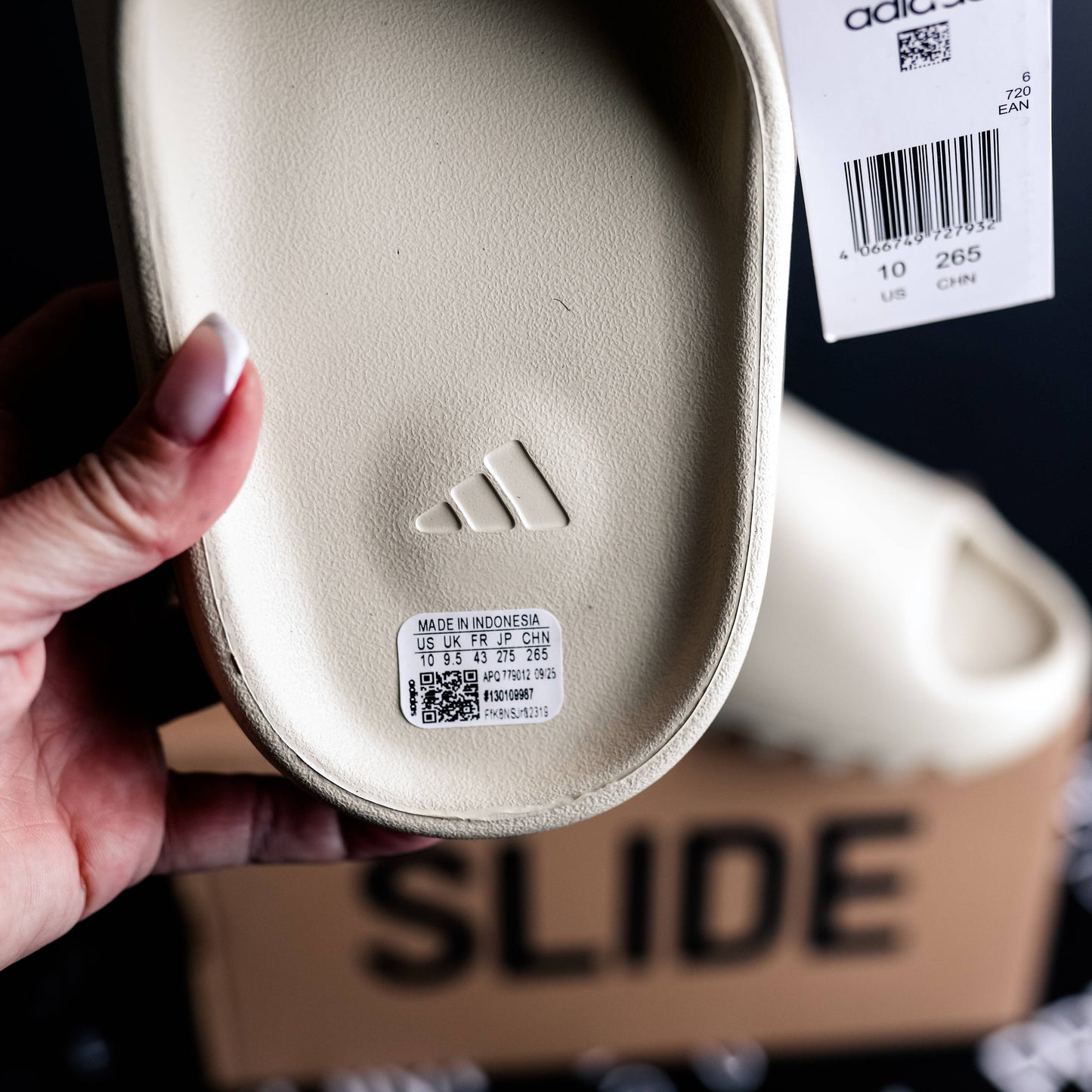 Adidas Yeezy Slides Bone