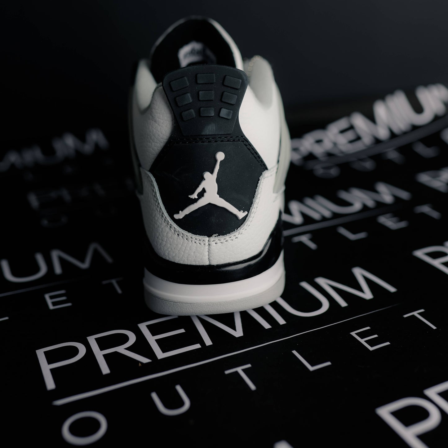 Nike Air Jordan 4 Retro Military Black