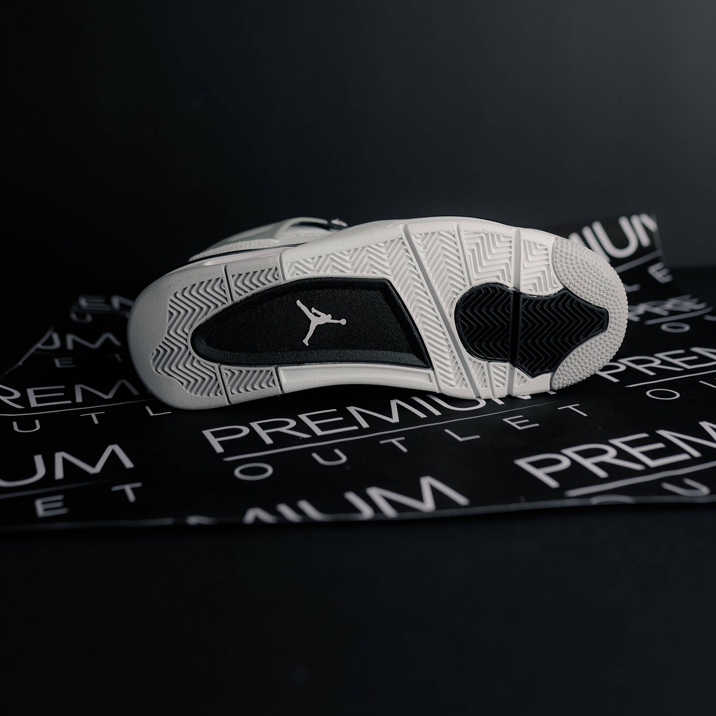 Nike Air Jordan 4 Retro Military Black