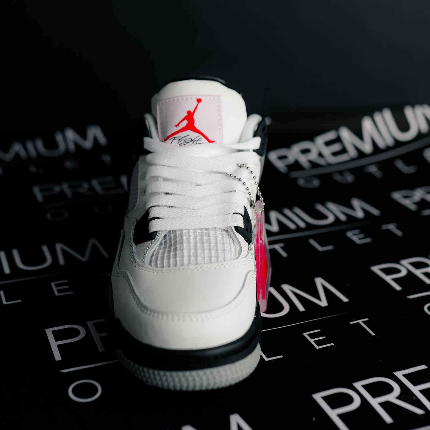 Nike Air Jordan 4 retro White Cement