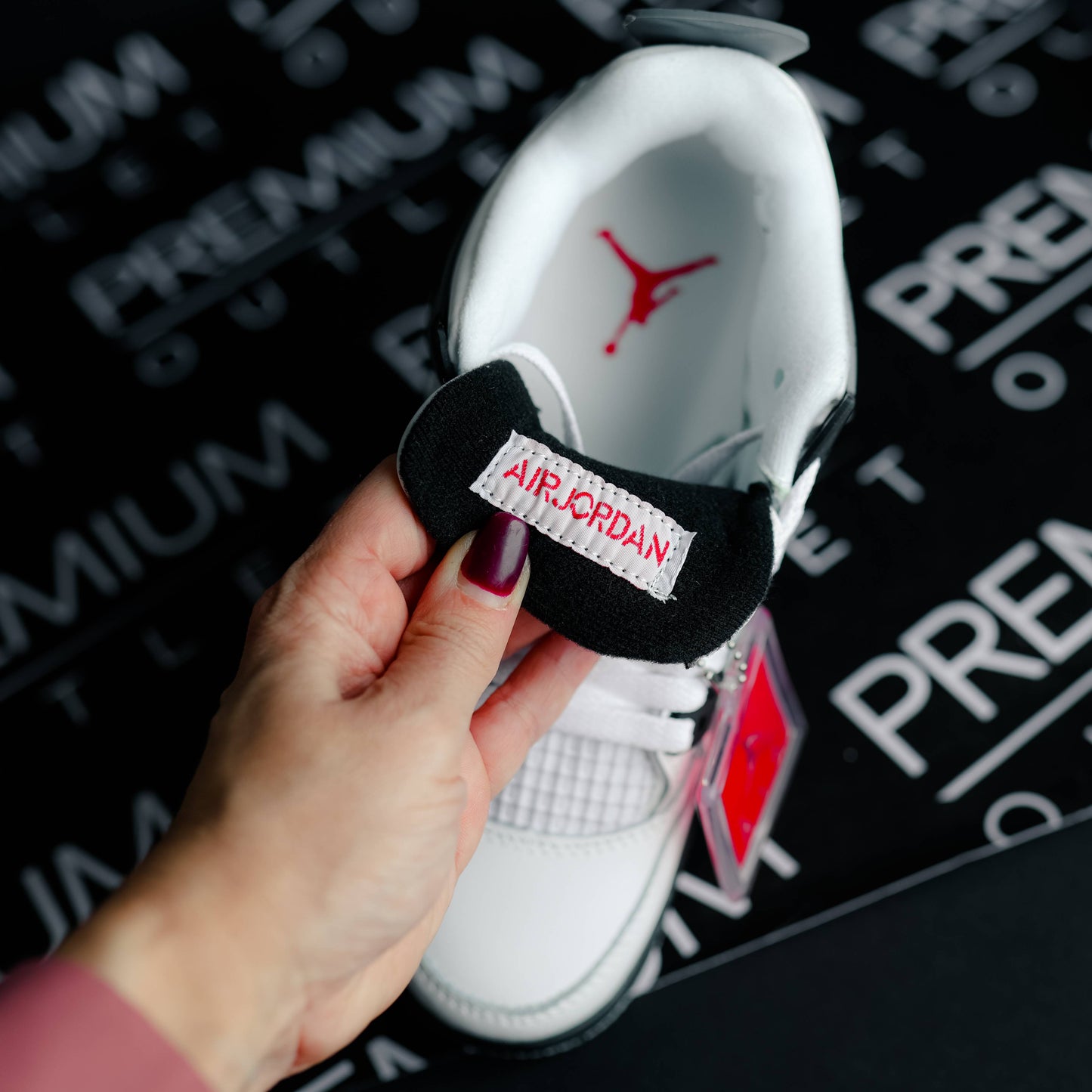 Nike Air Jordan 4 retro White Cement