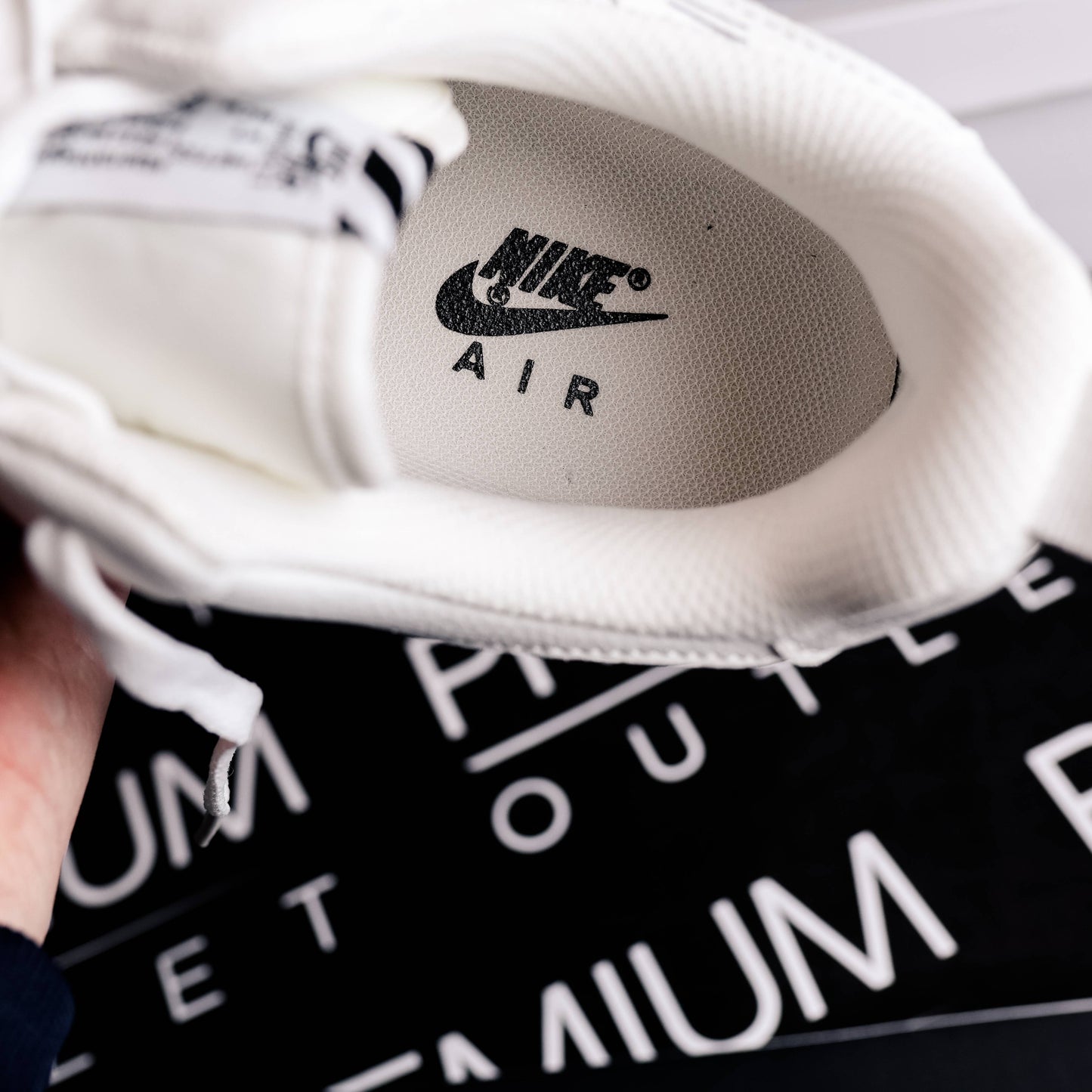 Nike Air Force 1 '07 White And Black
