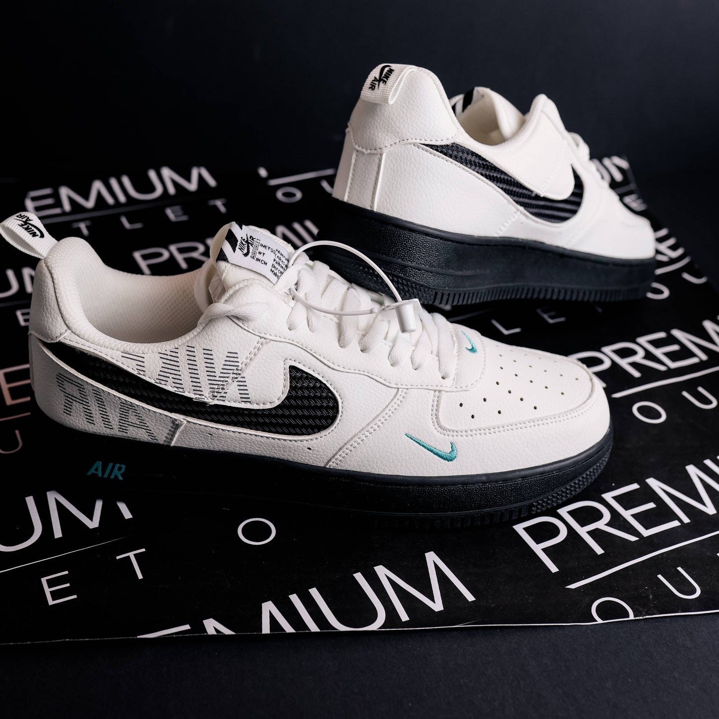 Nike Air Force 1 '07 White And Black