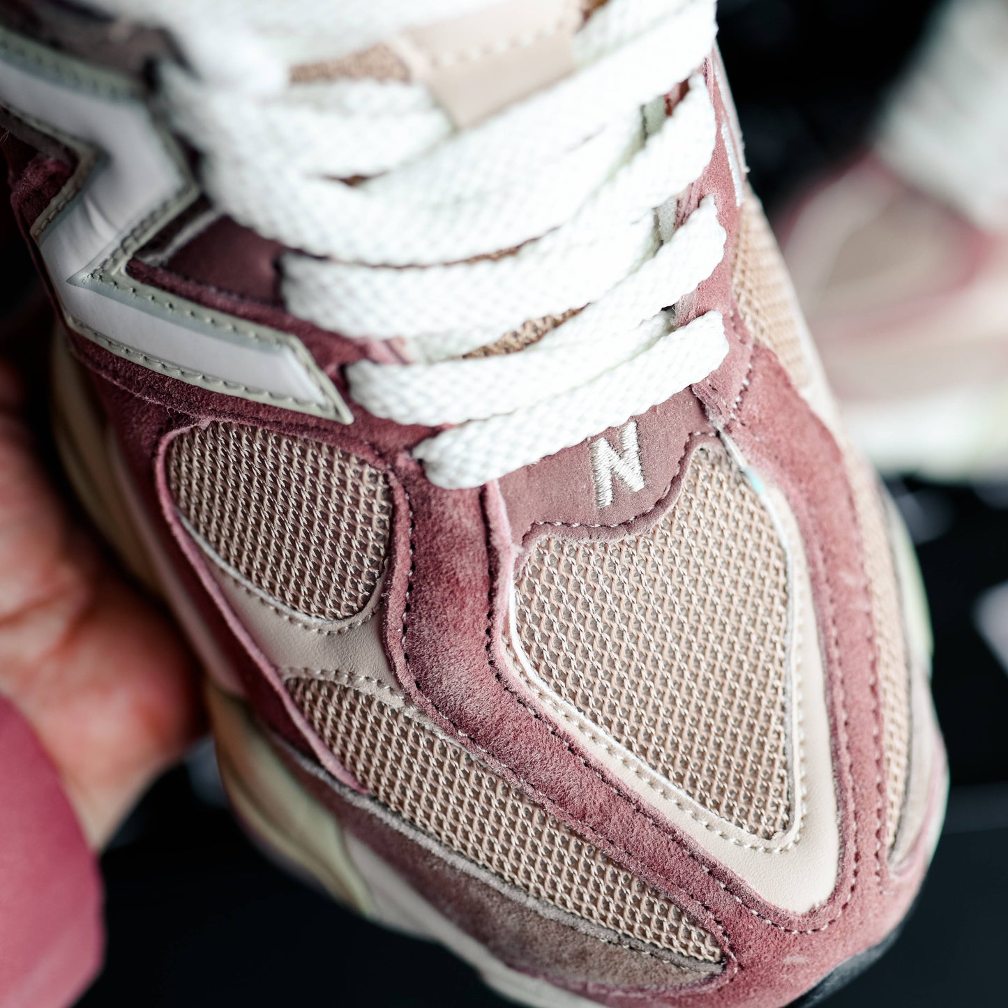 New Balance 9060 Pink