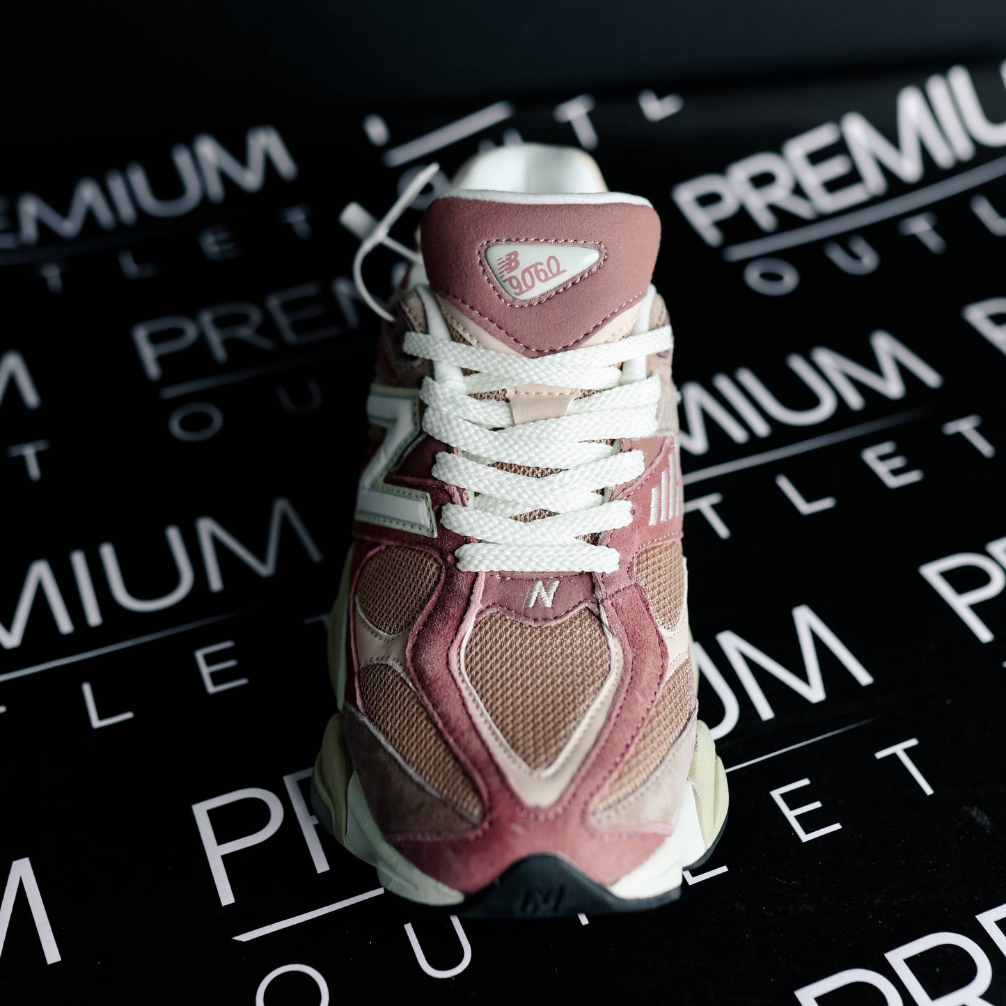 New Balance 9060 Pink