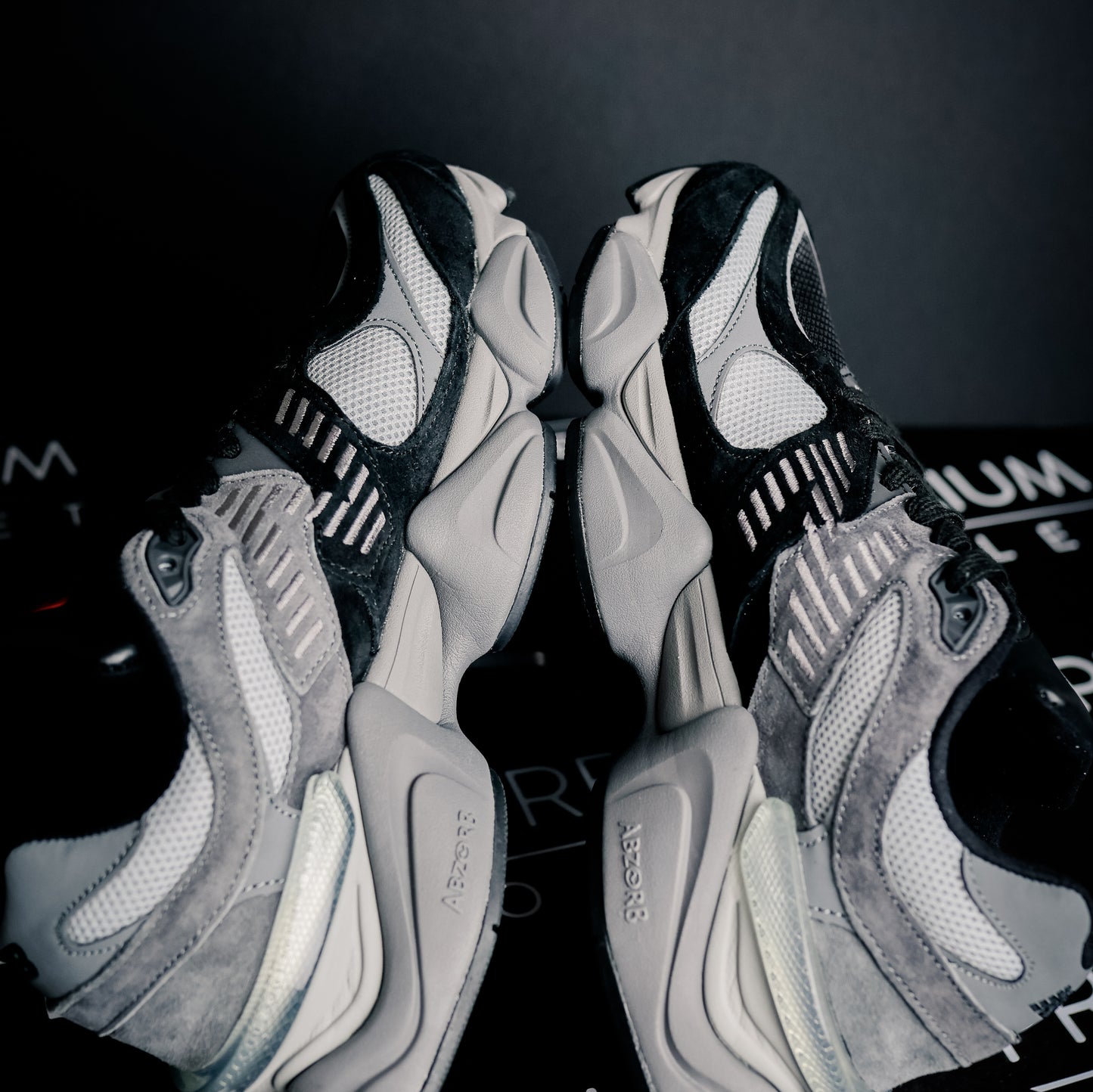 New Balance 9060 Gray