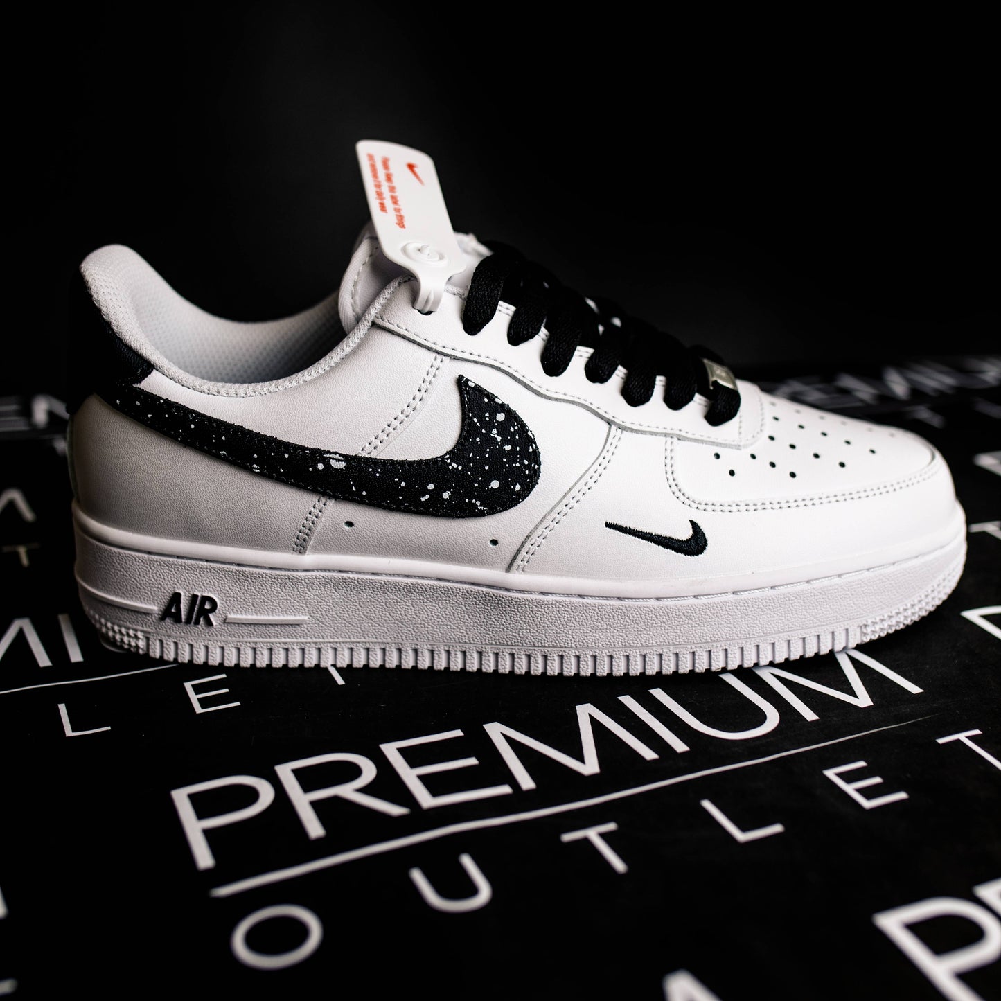 Nike Air Force 1 '07 White and Black