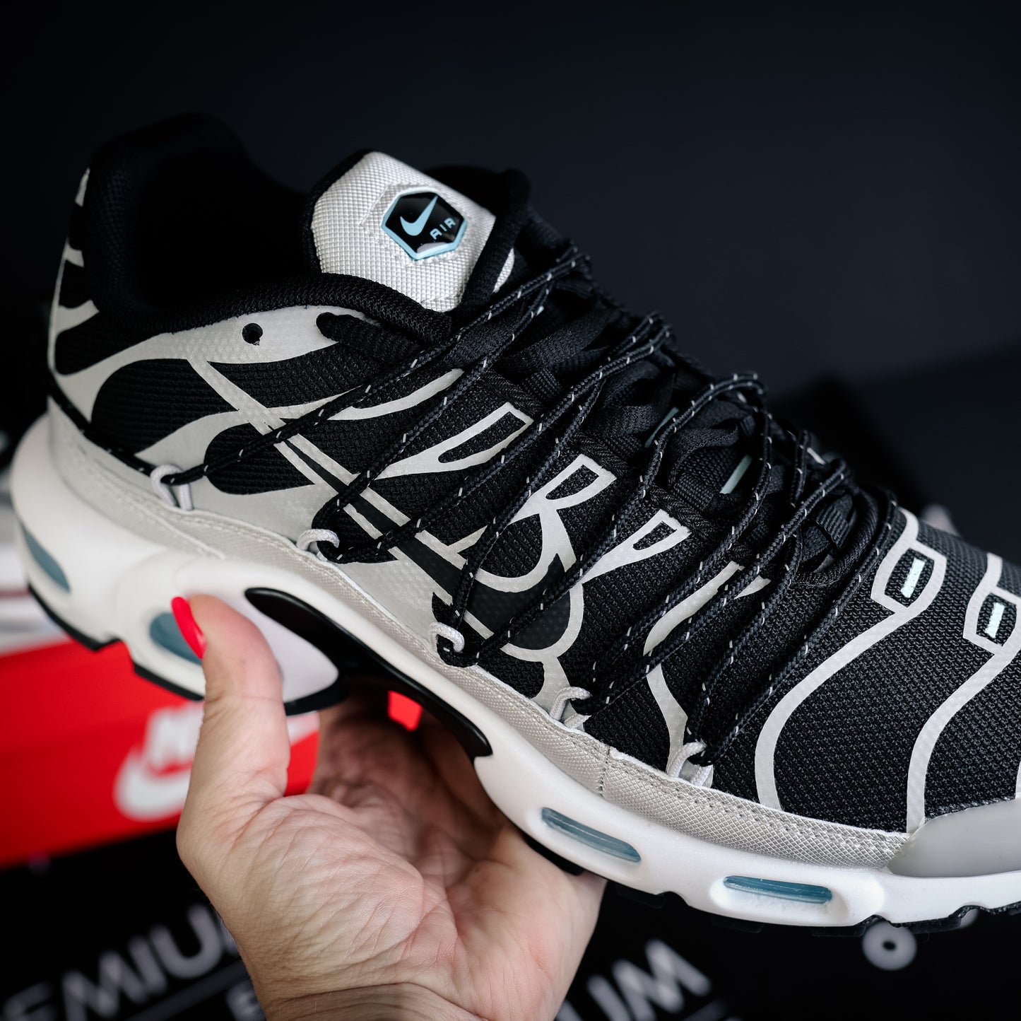 Nike Air Max Plus Utility Black White