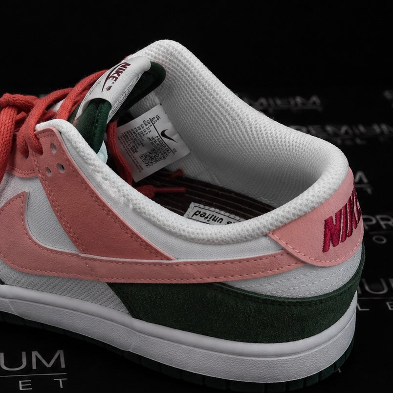 Nike Dunk Low SE "All Petals United"