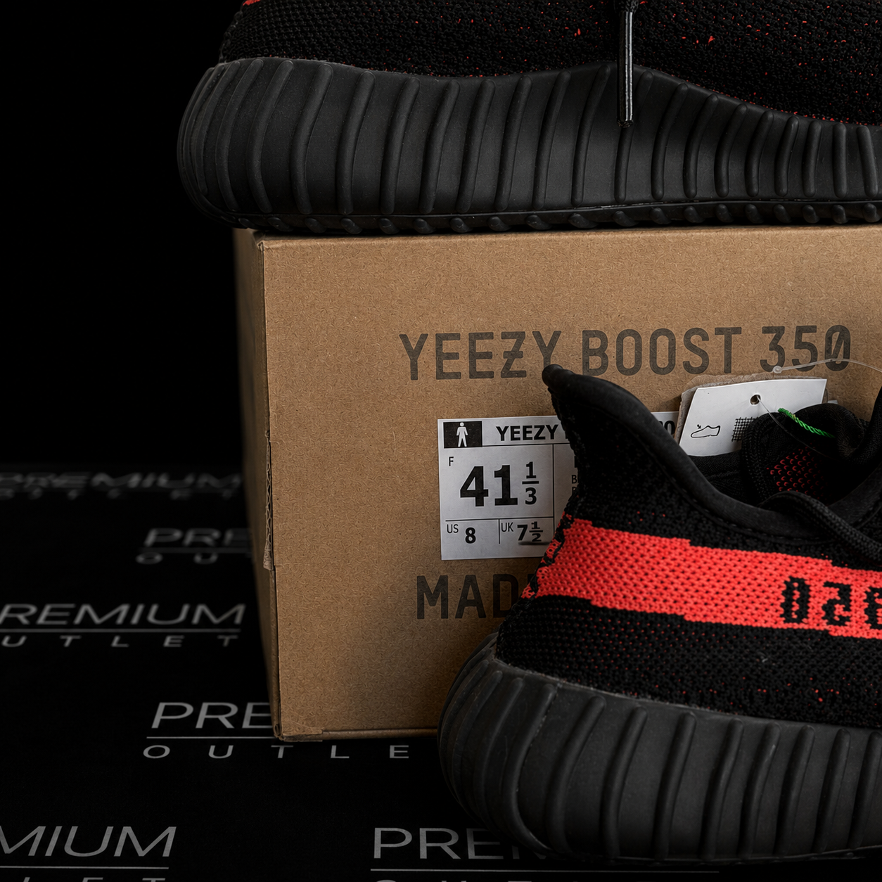 Adidas Yeezy Boost 350 V2 „Core Black Red”