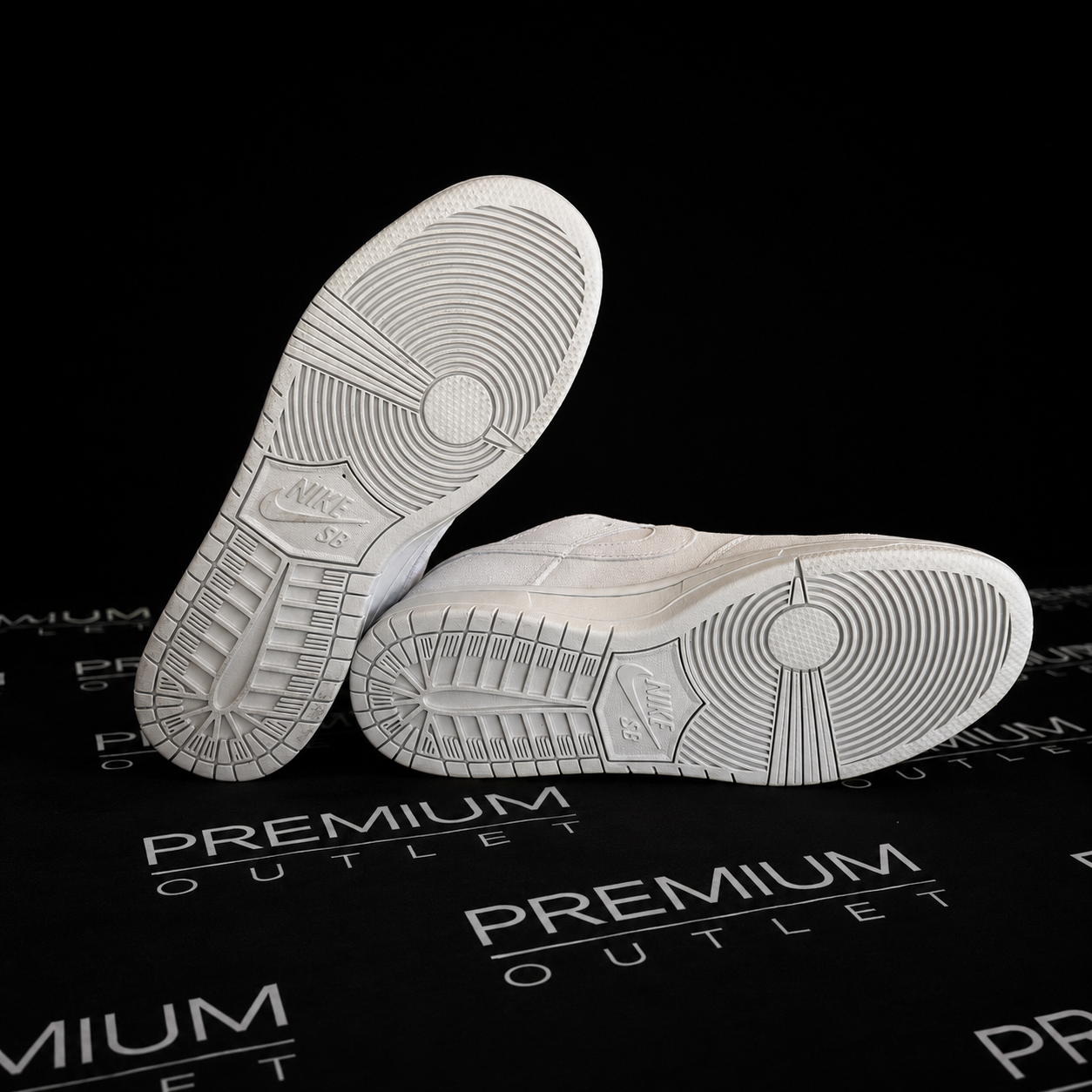 Nike Dunk Low Retro SE Phantom