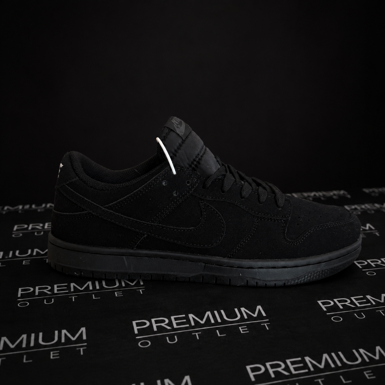 Nike Dunk Low Triple Black