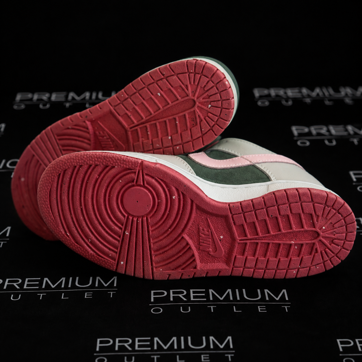 Nike Dunk Low SE "All Petals United"