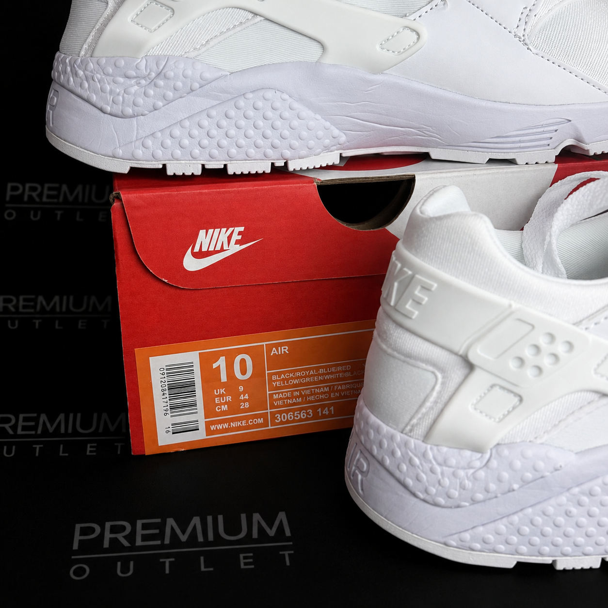 Nike Air Huarache Triple White