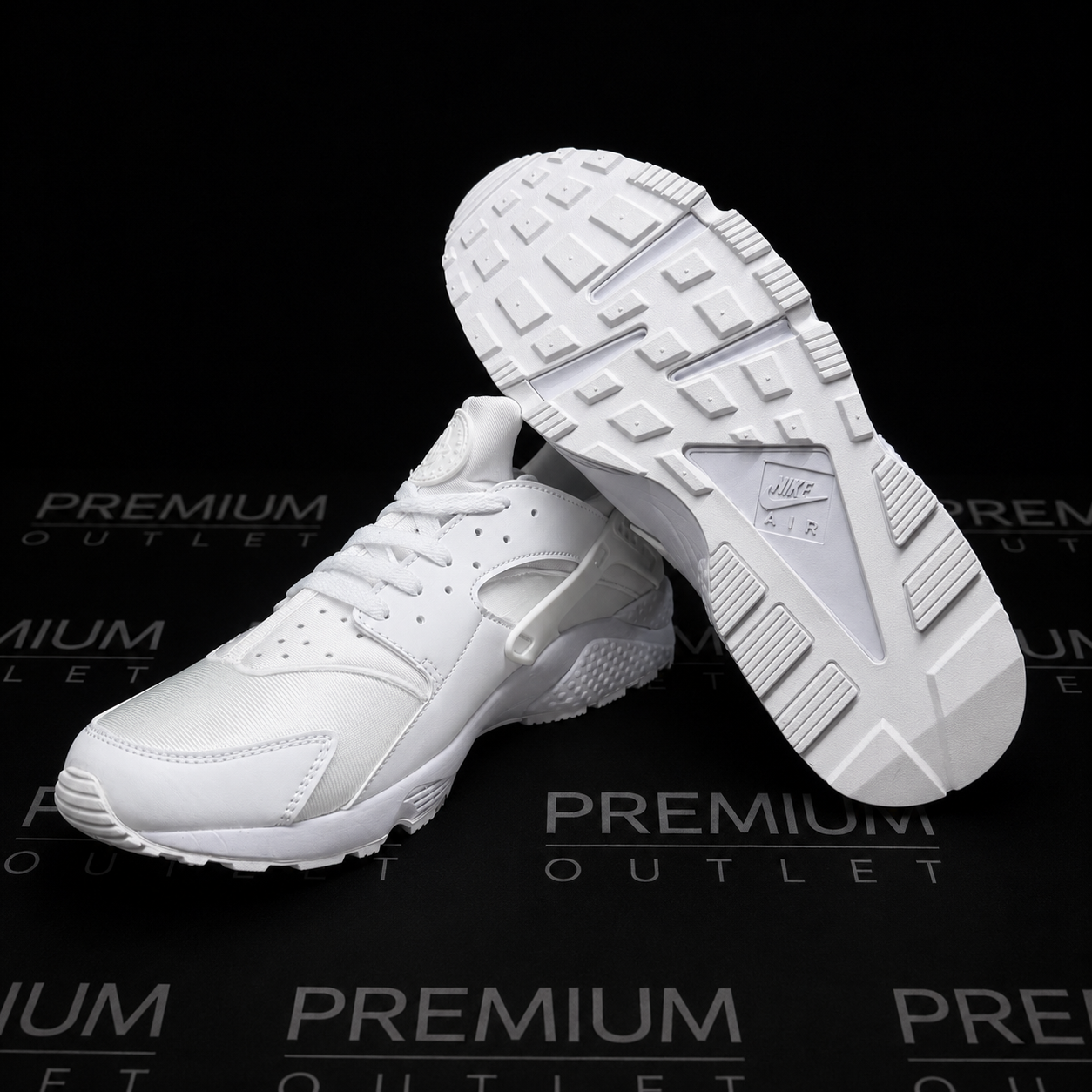 Nike Air Huarache Triple White