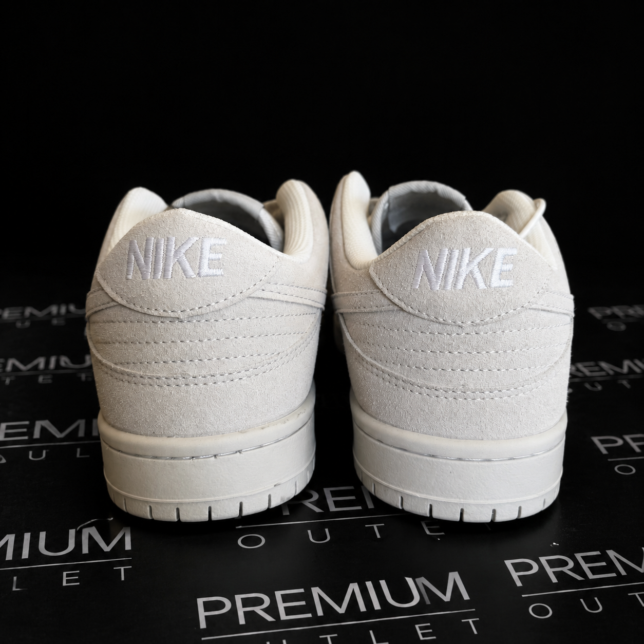 Nike Dunk Low Retro SE Phantom