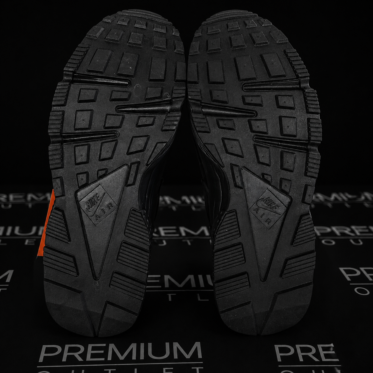 Nike Air Huarache Triple Black