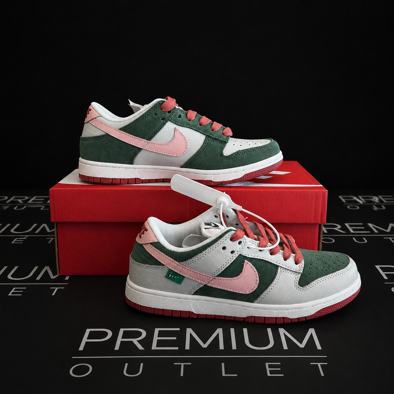 Nike Dunk Low SE "All Petals United"