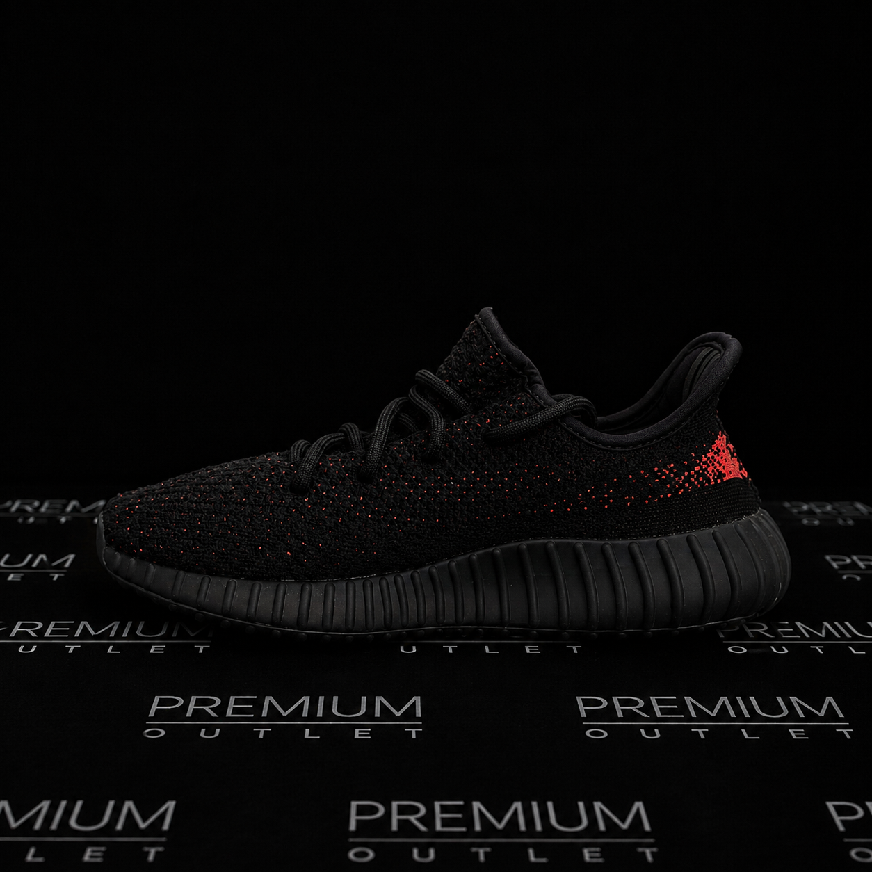 Adidas Yeezy Boost 350 V2 „Core Black Red”