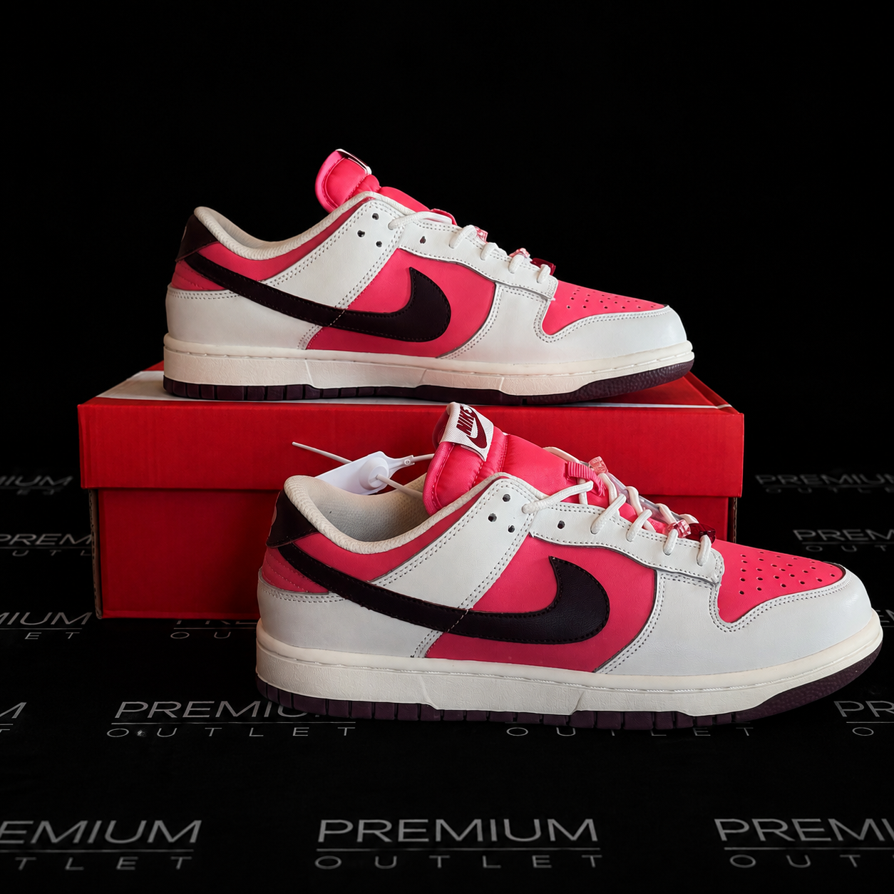 Nike Dunk Low “Valentine's Day”