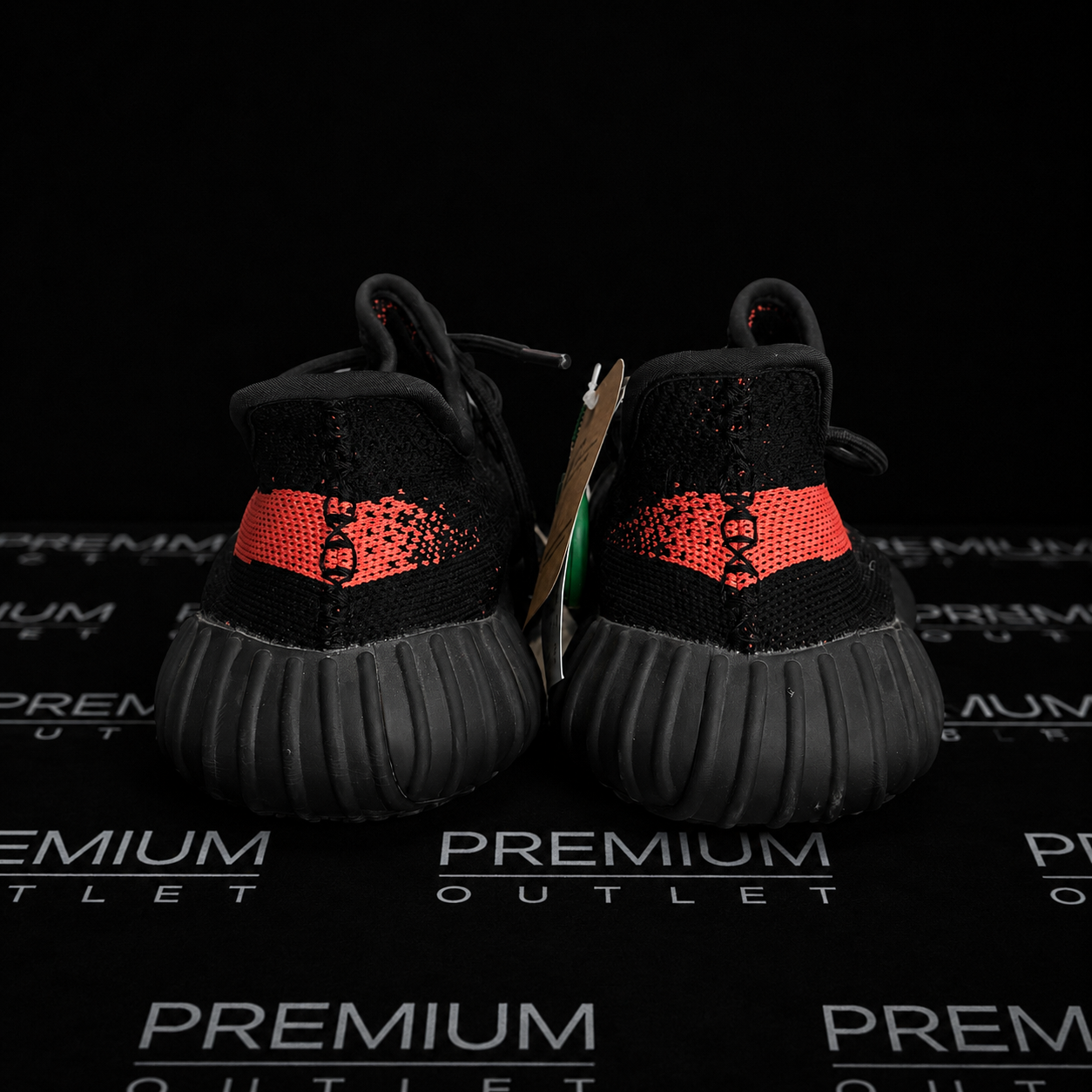 Adidas Yeezy Boost 350 V2 „Core Black Red”