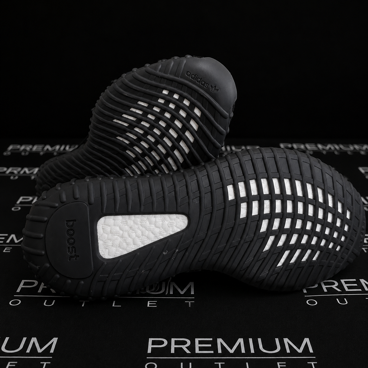 Yeezy Boost 350 V2 Oreo